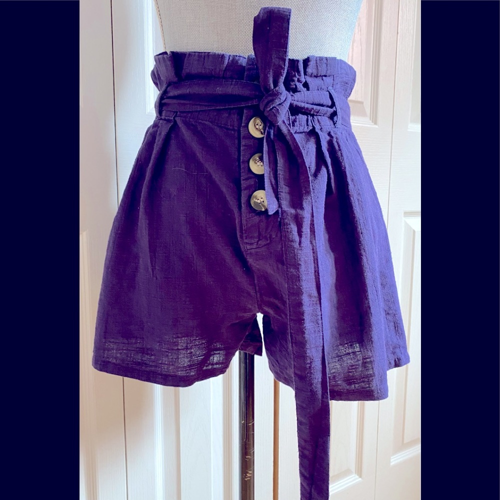 High-waisted Shorts